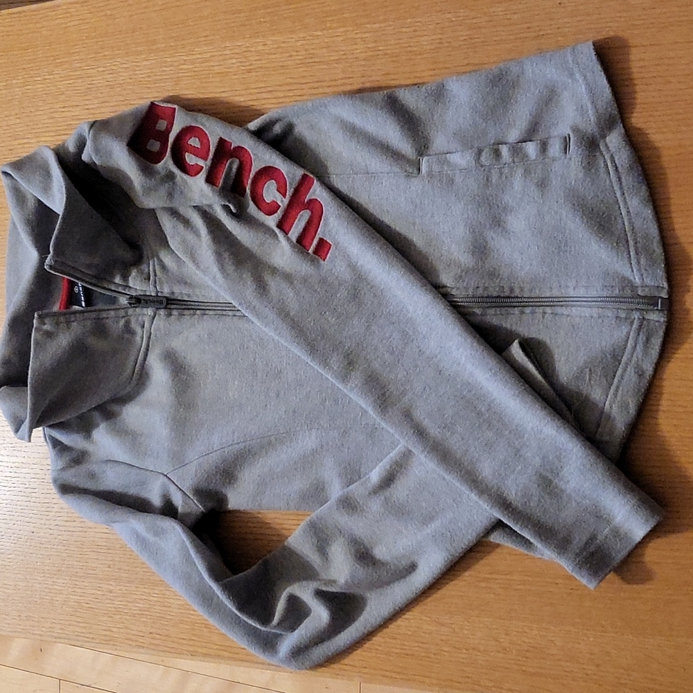 Bench Jacket Size S zippered, gray